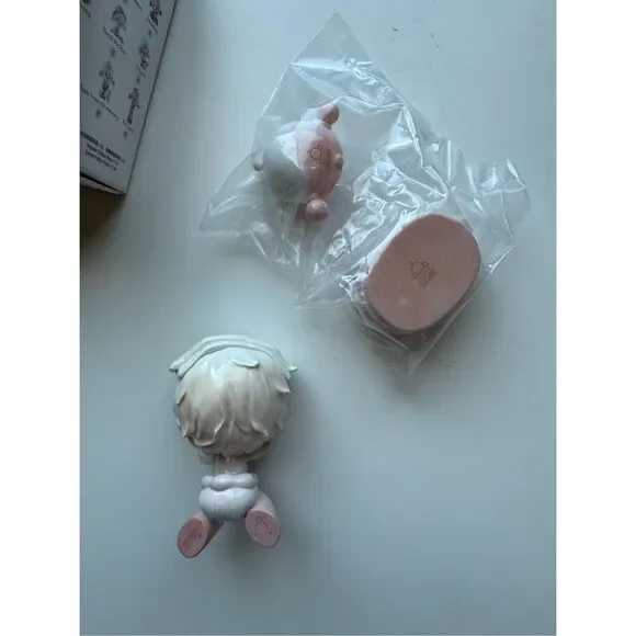 NEW SKULLPANDA Warmth Series Pop Mart Loosening - Picture 6 of 7